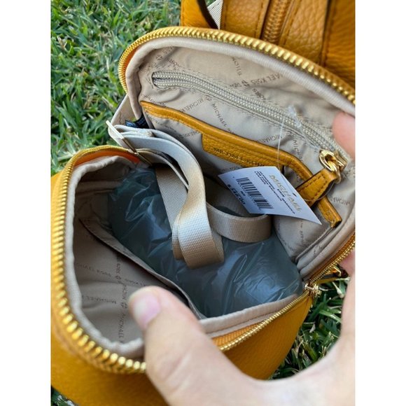 Michael Kors Erin SM Conv Backpack Marigold main image 4